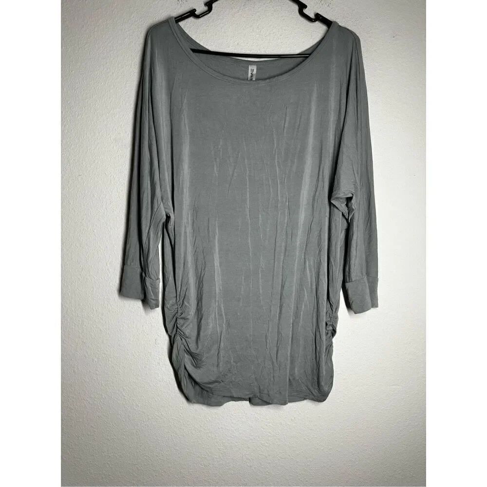 Zénana Outfitters Women’s Gray Rushed Top 3/4 Sleeve Size XL